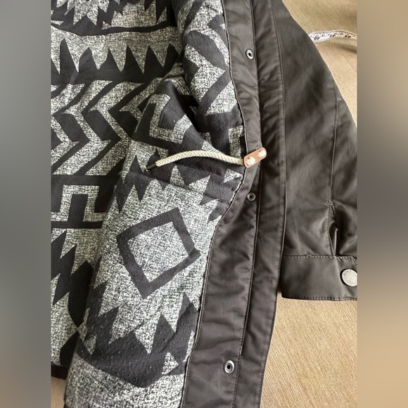 Roxy piper peak black Utility Jacket - Picture 9 of 10